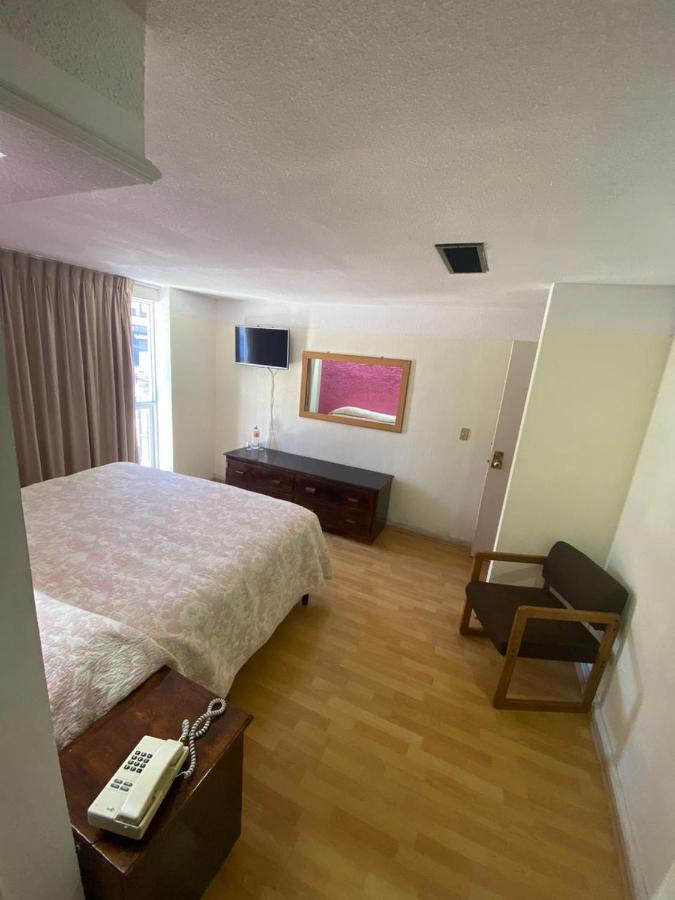 Hotel Zacatecas Courts Exterior photo