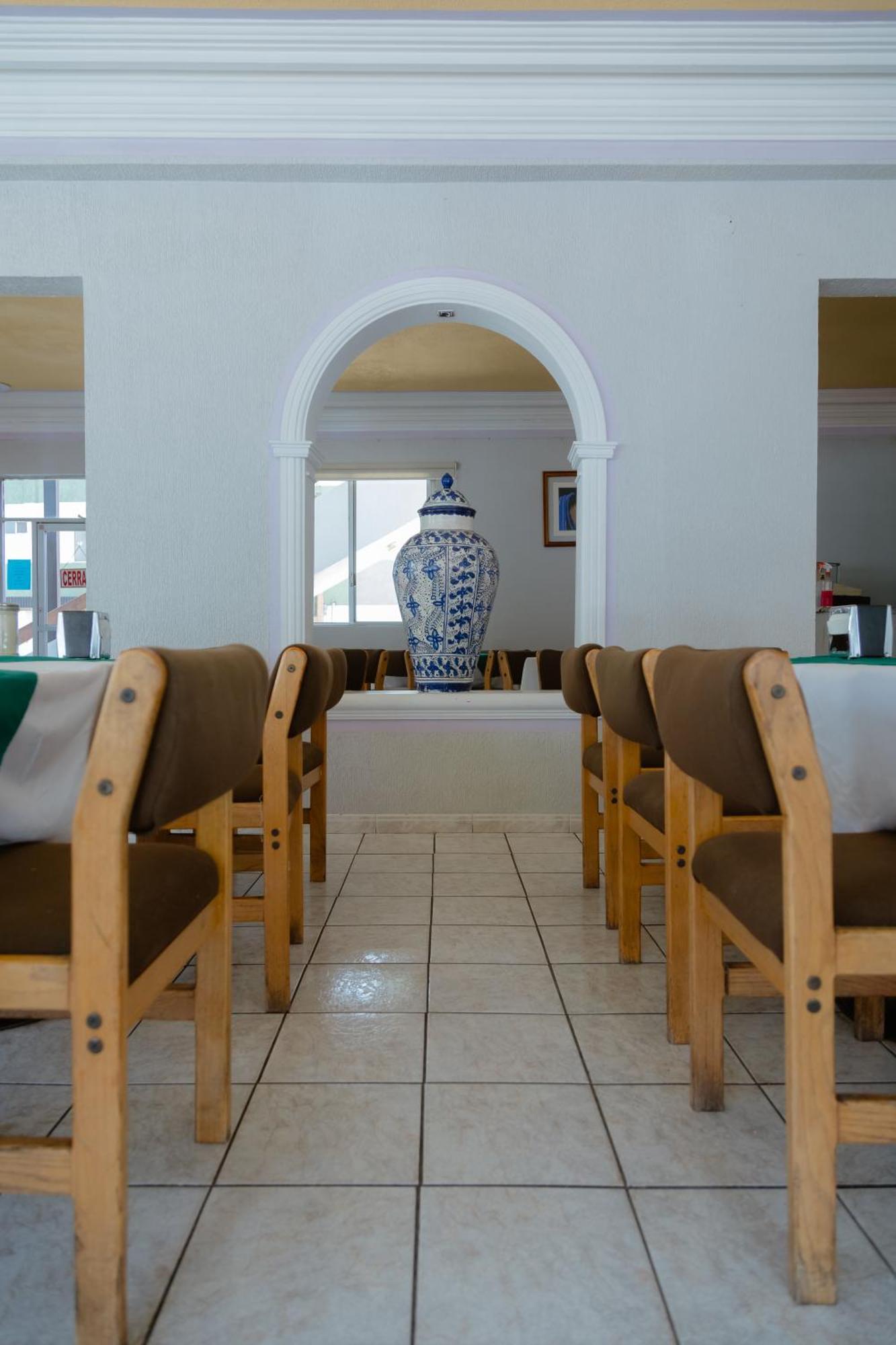 Hotel Zacatecas Courts Exterior photo